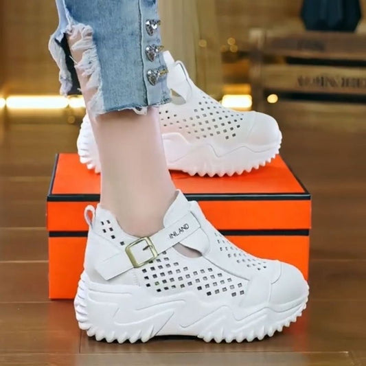 Sandalias con aberturas para mujer