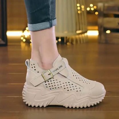 Sandalias con aberturas para mujer