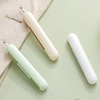 Enhebrador de agujas y quitahilos 2 en 1