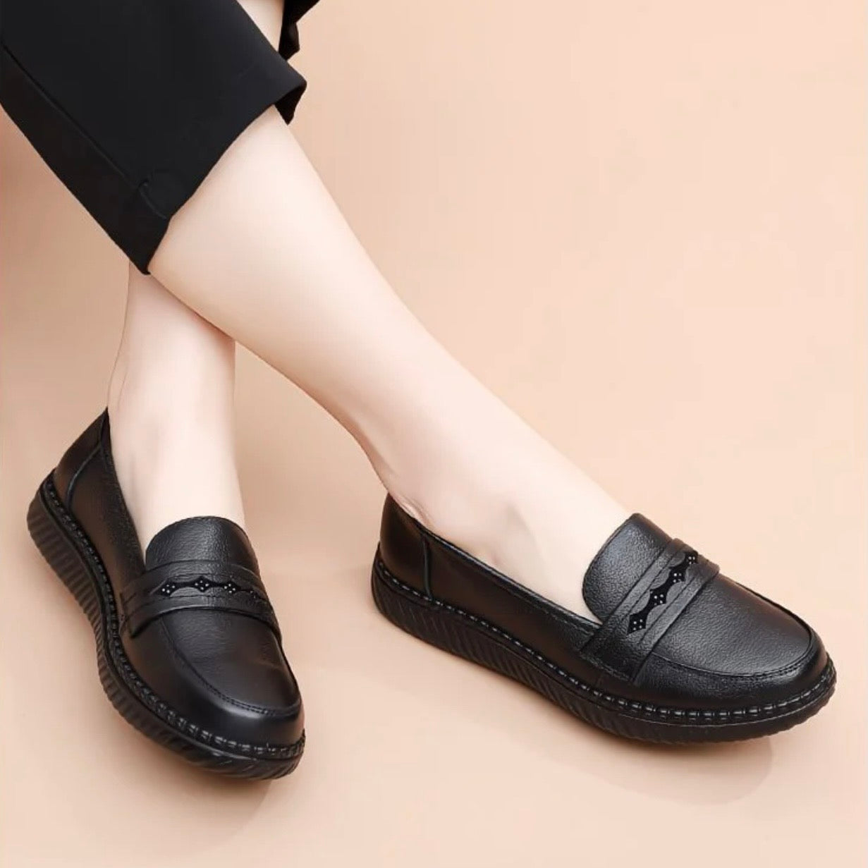 Zapatos de mujer de suela blanda de piel auténtica