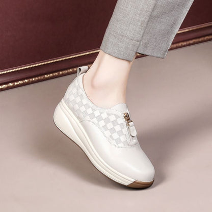 2026 Zapatos de piel a cuadros con suela blanda