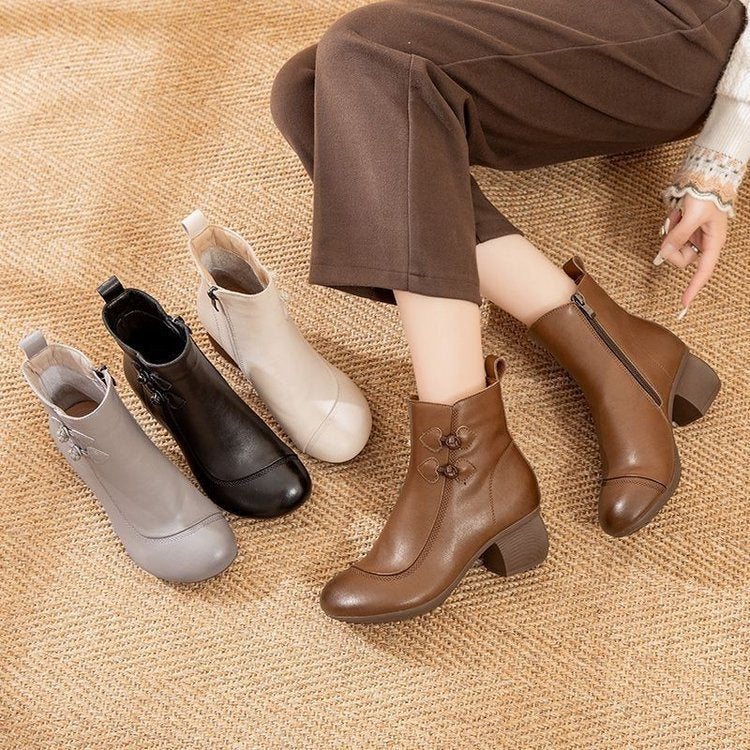 Botas de cuero con cremallera con estilo