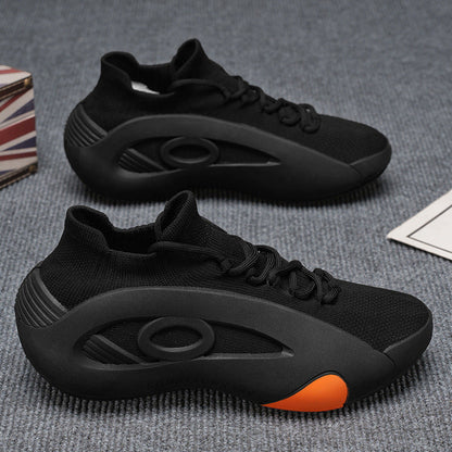 Zapatos masculinos con malla de punto volador transpirable en verano 2025 antideslizantes nuevos zapatos de calcetines deportivos casuales diseño de nicho zapatos de moda masculinos