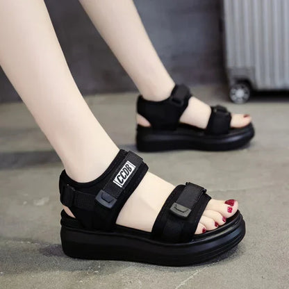 Sandalias deportivas de suela blanda