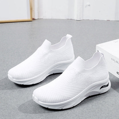 2026 Zapatos de madre de malla con suela blanda