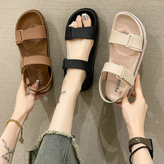 Nuevas sandalias para mujeres en verano 2025