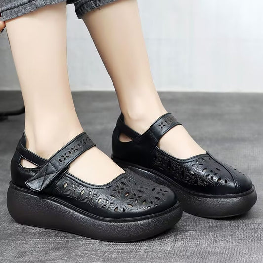 Zapatos de piel con aberturas